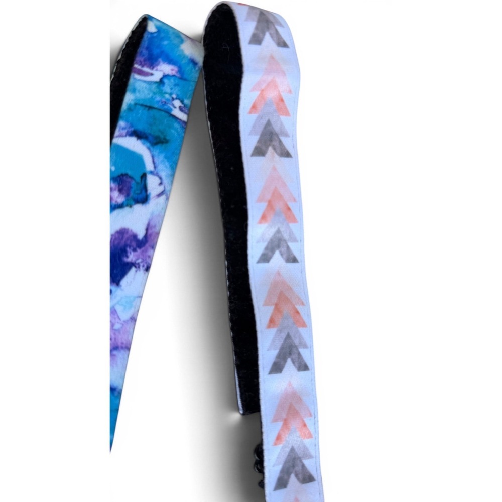 LOt if 2 Mavi Bandz Adjustable Non-Slip Headbands Watercolor & Geometric Arrow - Picture 3 of 4